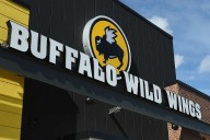 Buffalo Wild Wings to Pay Over $47K After Not Hiring Woman Over How She Dressed