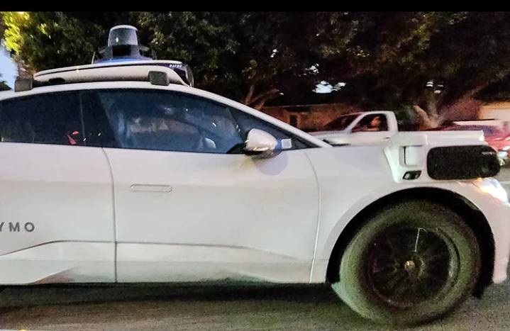 Seattle Innovates To Enhance Emergency Response For Robotaxis