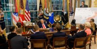 Trump no enviará tropas estadounidenses a Ucrania pero se abre a brindar seguridad aérea