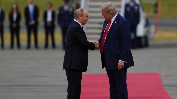 Trump greets Putin with a red carpet. Ukrainians feel betrayed.