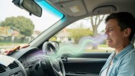 El olor que puede aparecer en tu auto y no debes ignorar nunca: cómo identificar si se trata de algo grave