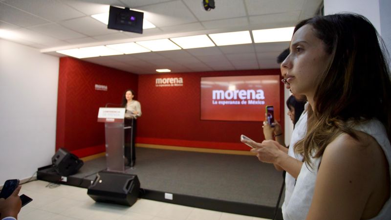 Los viajes de algunas figuras de Morena ponen en duda el discurso de austeridad del partido