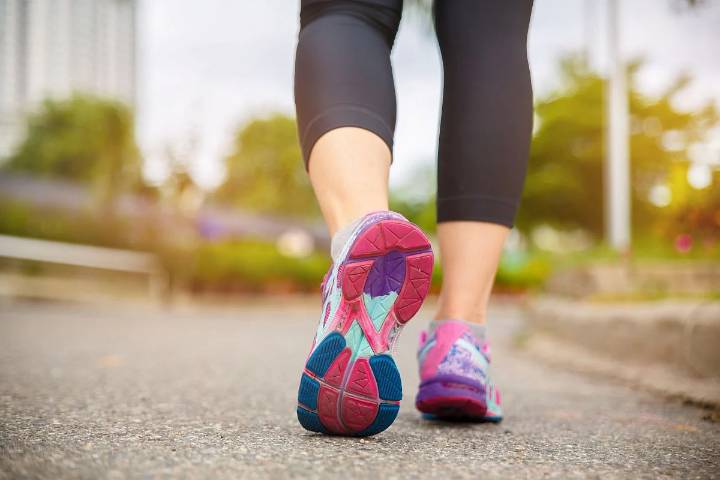 Nonlinear Inverse Association Seen for Step Count, Peak Cadence With MACE