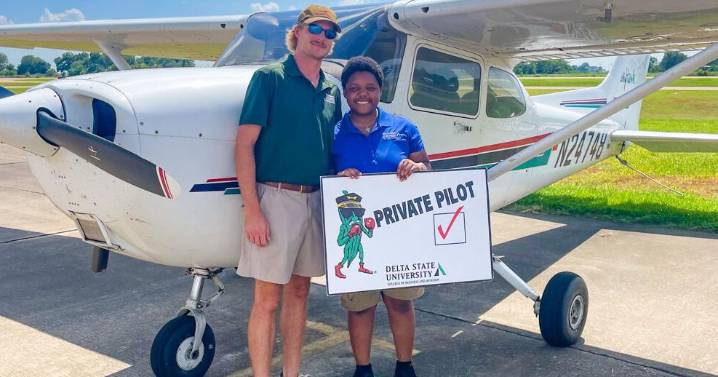 Northgate JROTC alum earns pilot's license