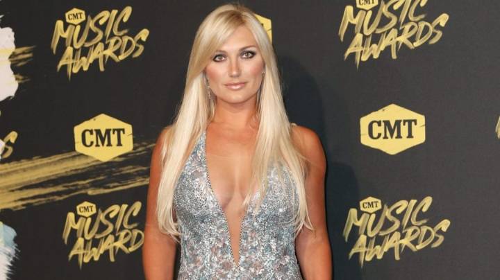 Brooke Hogan calls out Hulk Hogan’s estate, threatens lawsuit