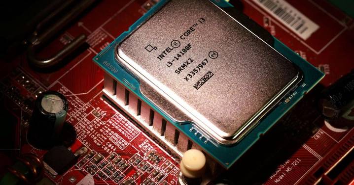 Trump says Intel CEO agreed to give the US a 10% stake