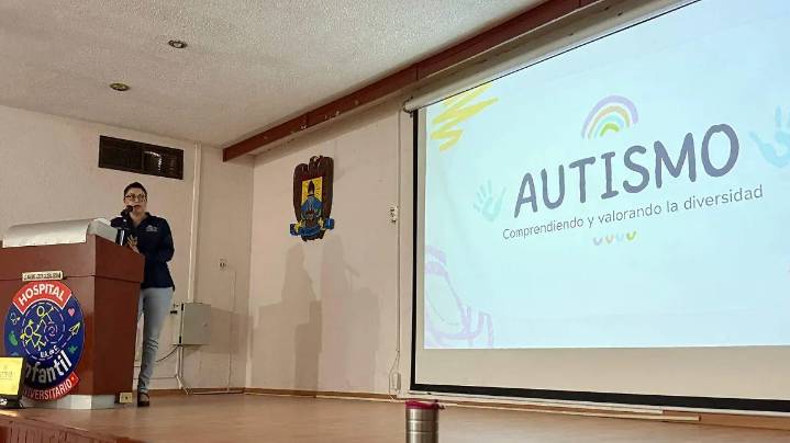 Instituto de discapacidad Lerdo imparte plática de autismo en Hospital Infantil