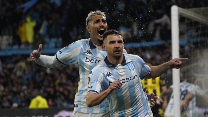Épica clasificación de Racing: se impuso 3-2 sobre la hora en el global y eliminó a Peñarol