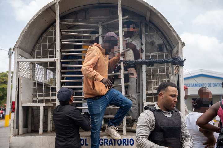 Más de mil 300 haitianos deportados por Migración dominicana