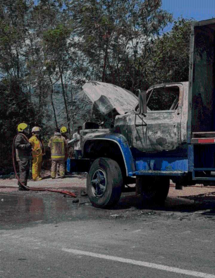 Hombres armados habrían incendiado vehículo de empresa en Cúcuta
