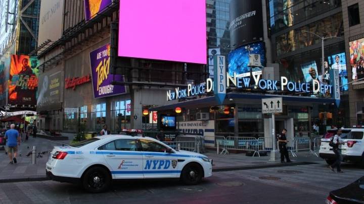 Amenaza de bomba en Nueva York: evacuaron Times Square por un paquete sospechoso, pero fue una falsa alarma