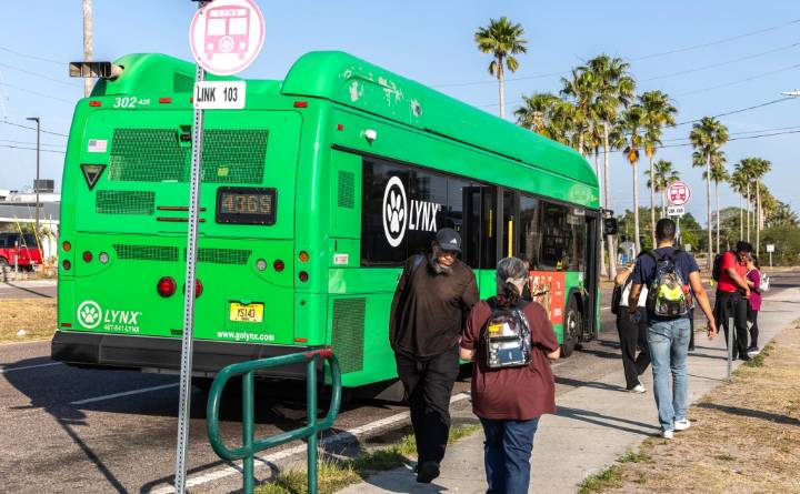 Seminole to replace Lynx buses with Freebee's Scout vans