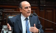El Gobierno dice que el escándalo de las supuestas coimas está "armado"