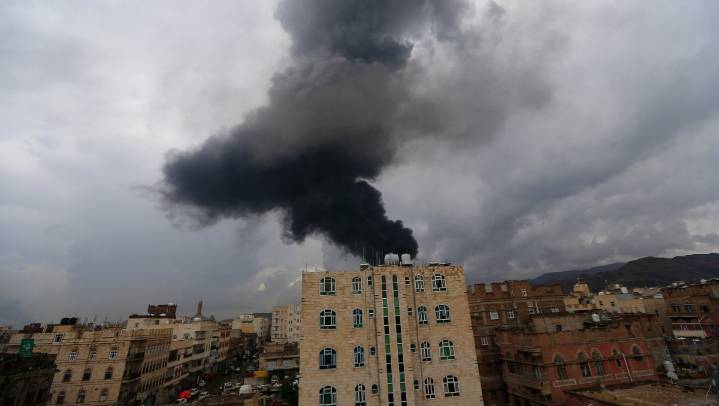 Israel bombardea objetivos en Yemen