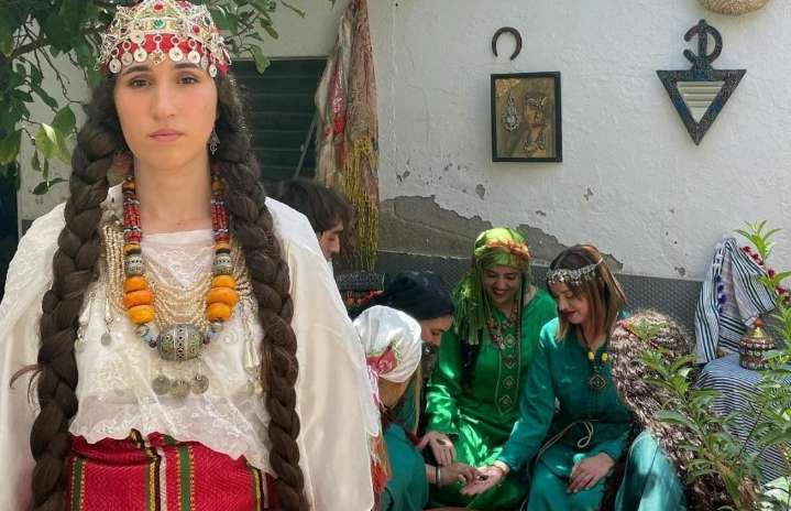 Ikram Essaghir: “No debe ser un conflicto tener dos culturas; nos da más referencias y creatividad”