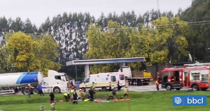 Adolescente muere y otros tres adultos resultan heridos tras volcamiento de vehículo en Mariquina