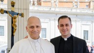 El consejo que le dio el Papa León al cura más joven de España, el murciano Miguel Tovar: "También llamó a mis padres..."