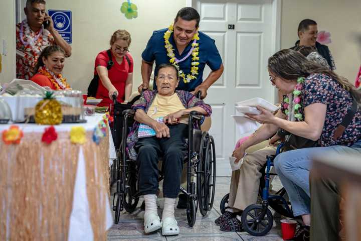 Así vivieron los abuelitos de Los Años de Oro un Día del Abuelo muy hawaiano