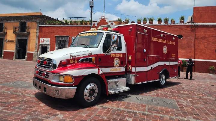 Festejan Día del Bombero, en Acámbaro, con unidad nueva más grande y equipada