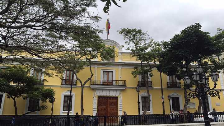 Venezuela denuncia el "vulgar y extravagante" ataque de Noruega contra su democracia