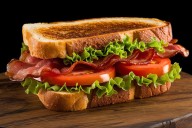 Man Dead, 9 Others Hospitalized After Eating Sandwiches amid Botulism Outbreak