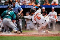 Orioles wreak havoc on base paths, hang on to beat Mariners