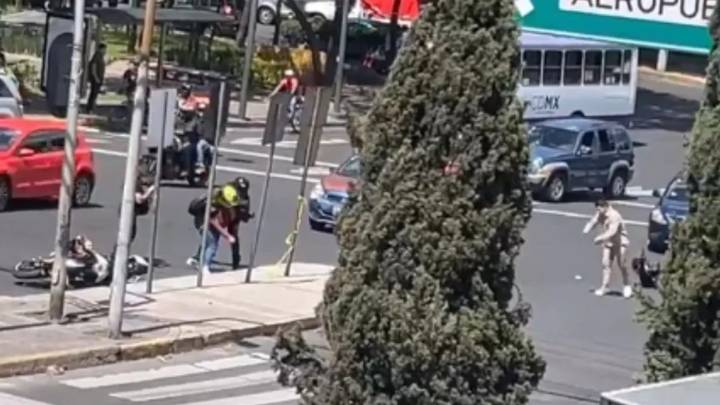 Cae policía por presuntamente disparar a motociclista en la Venustiano Carranza