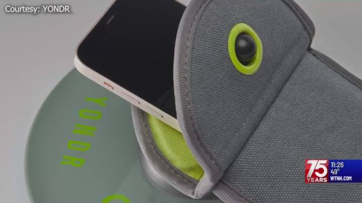 New phone policy in Branford sparks controversy among parents