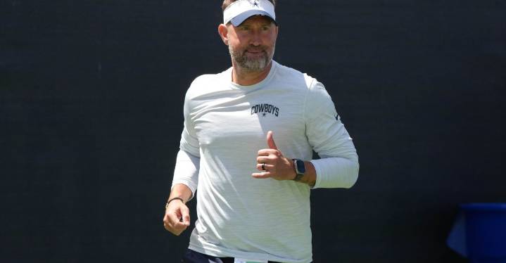 Brian Schottenheimer is smart to keep Cowboys’ clubs in the bag for now