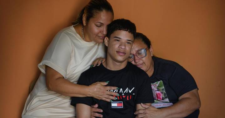 'I thought I was going to die there': Voices of migrants deported to a Salvadoran prison