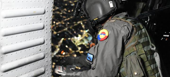 La guerra no cesa en Antioquia: Fuerzas Armadas bombardearon un campamento del Clan del Golfo en Zaragoza