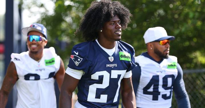 Patriots place 2 defenders on injured reserve, re-sign veteran running back among series of moves