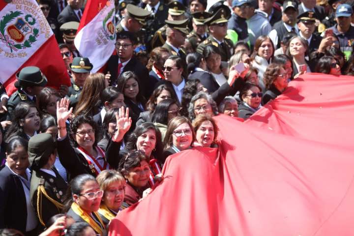 Tacna: presidenta del Poder Judicial y autoridades participan en procesión de la Bandera