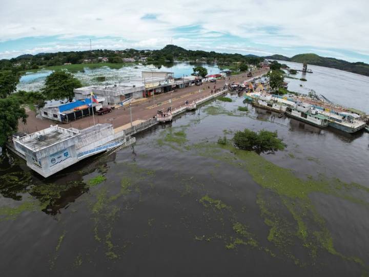 Autoridades reportan "descenso sostenido" del río Orinoco tras intensas lluvias en Amazonas