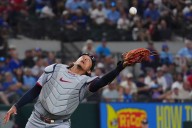 Texas spoils Guardians’ late rally with one of its own for a 4