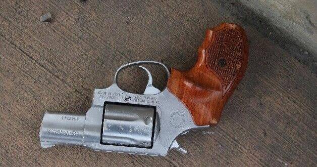 Convicted felon flees police with handgun, arrested in downtown Spokane