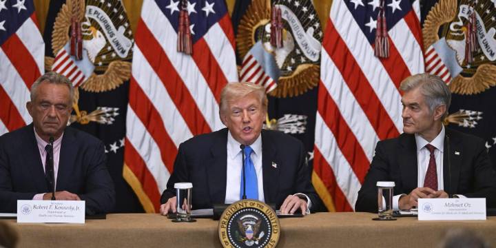 Trump's tax cut could mean a nearly half-trillion-dollar cut to Medicare starting in 2027, CBO warns