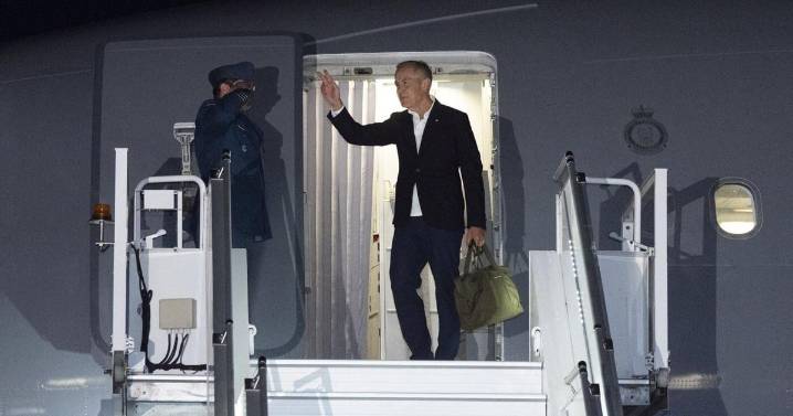 Carney travels to Kyiv to show support for Ukraine on its Independence Day