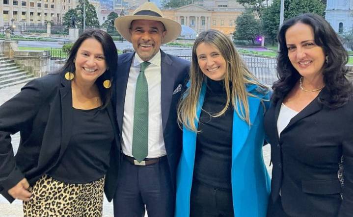 Mañana el uribismo decide si amplía la baraja de precandidatos