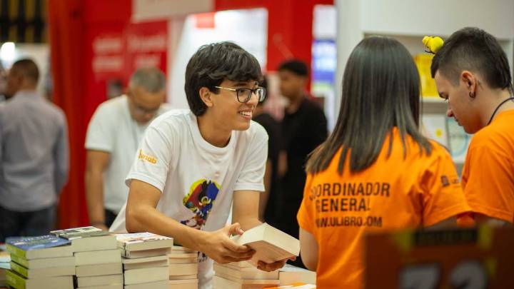 Inicia la Feria del Libro de Bucaramanga, Ulibro 2025, la celebración literaria que llega con voces nacionales e internacionales