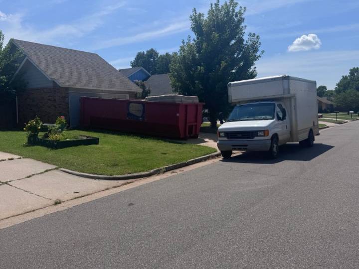 'A shock': OKC neighbors relieved smelly problem property is being cleaned up