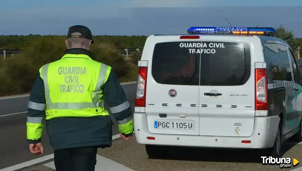 Herida una persona en un choque entre dos camiones en la A