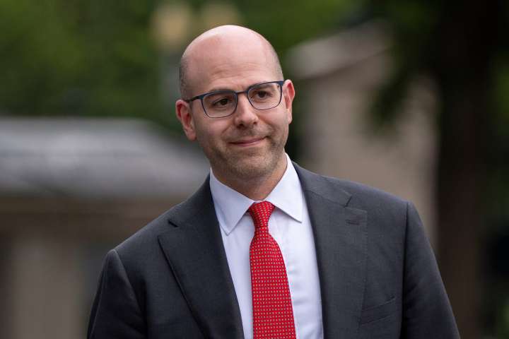 Trump to nominate top economic aide Stephen Miran to Federal Reserve board