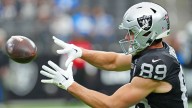 Geno Smith connects with Brock Bowers for early Catch of the Year candidate