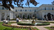 Here are some possible venues in Rhode Island for Taylor Swift's wedding