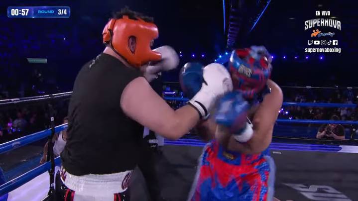 Franco Escamilla y Escorpión Dorado se pegan con todo en el Supernova