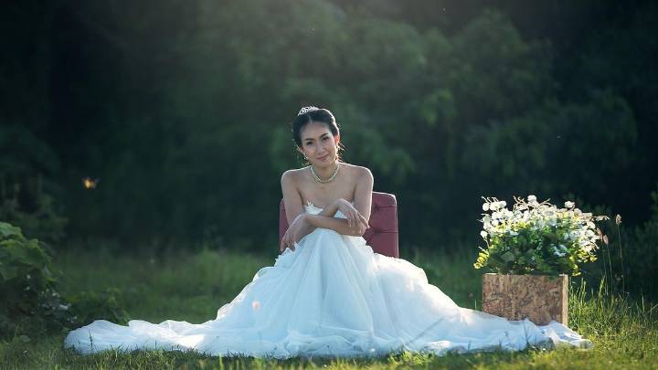 Insólito: la historia viral de una mujer que se casó con ella misma y ahora quiere divorciarse