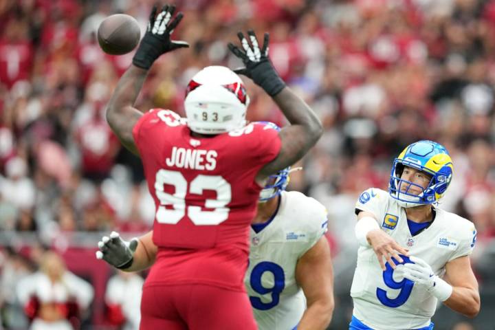 Cardinals Place DL Justin Jones On IR