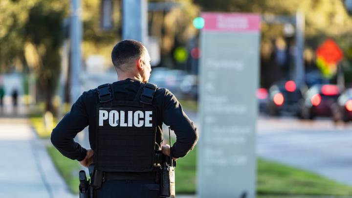 Al menos tres muertos y 20 heridos por un tiroteo en una escuela católica en la ciudad de Minneapolis (EEUU)