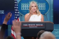 Trump press secretary faces reporter frenzy about Russia